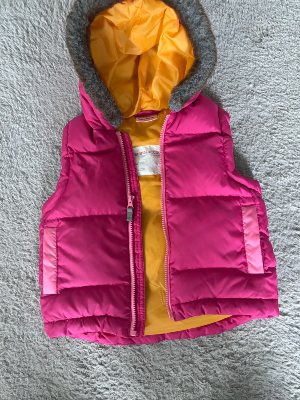 Hanna Andersson Hot Pink Puffer Vest with Yellow Lining size 4T